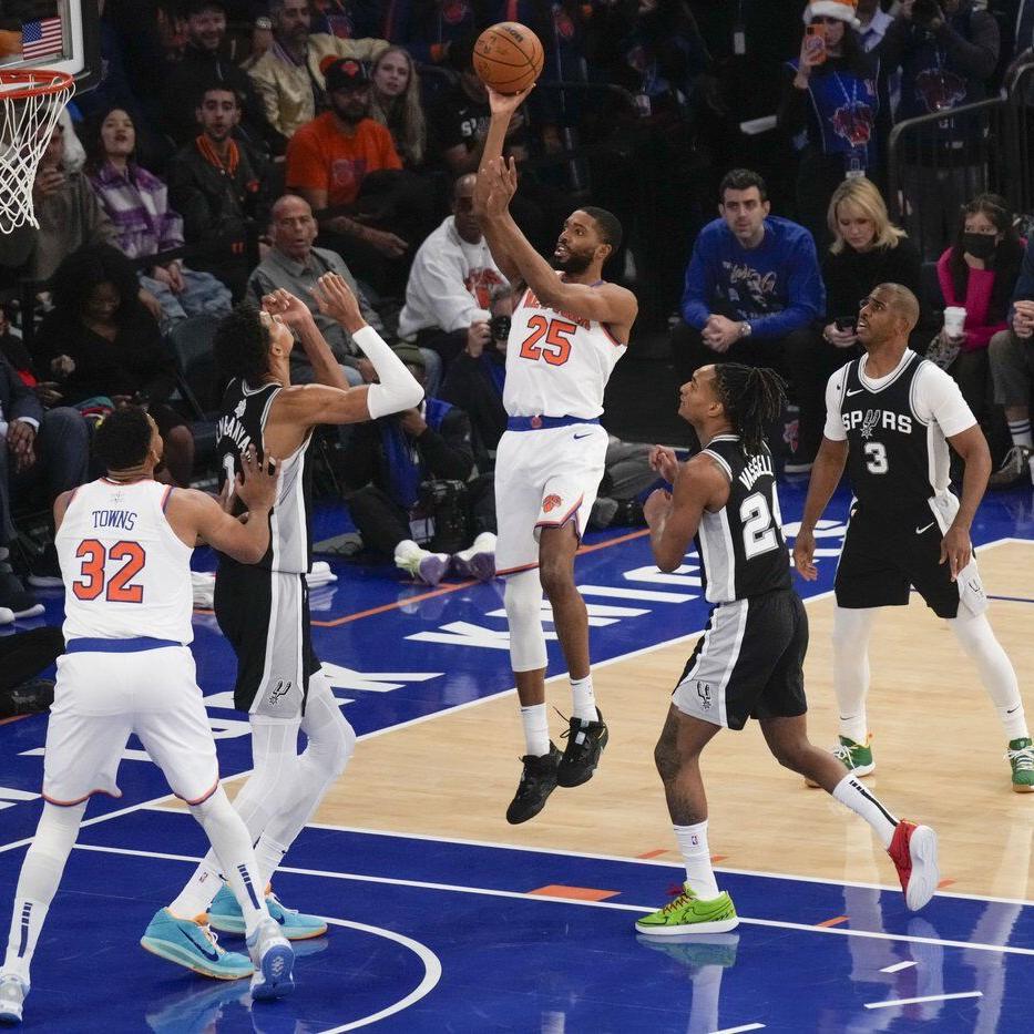 Bridges scores season-high 41, Knicks withstand Wembanyama's monster Christmas debut to edge Spurs